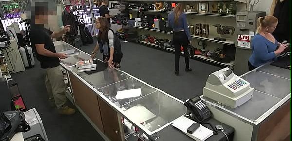  Pawning college student sucks store manager